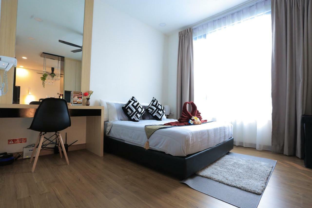 Mlh Deluxe Studio Suites @ Landmark Residence Cheras Zewnętrze zdjęcie