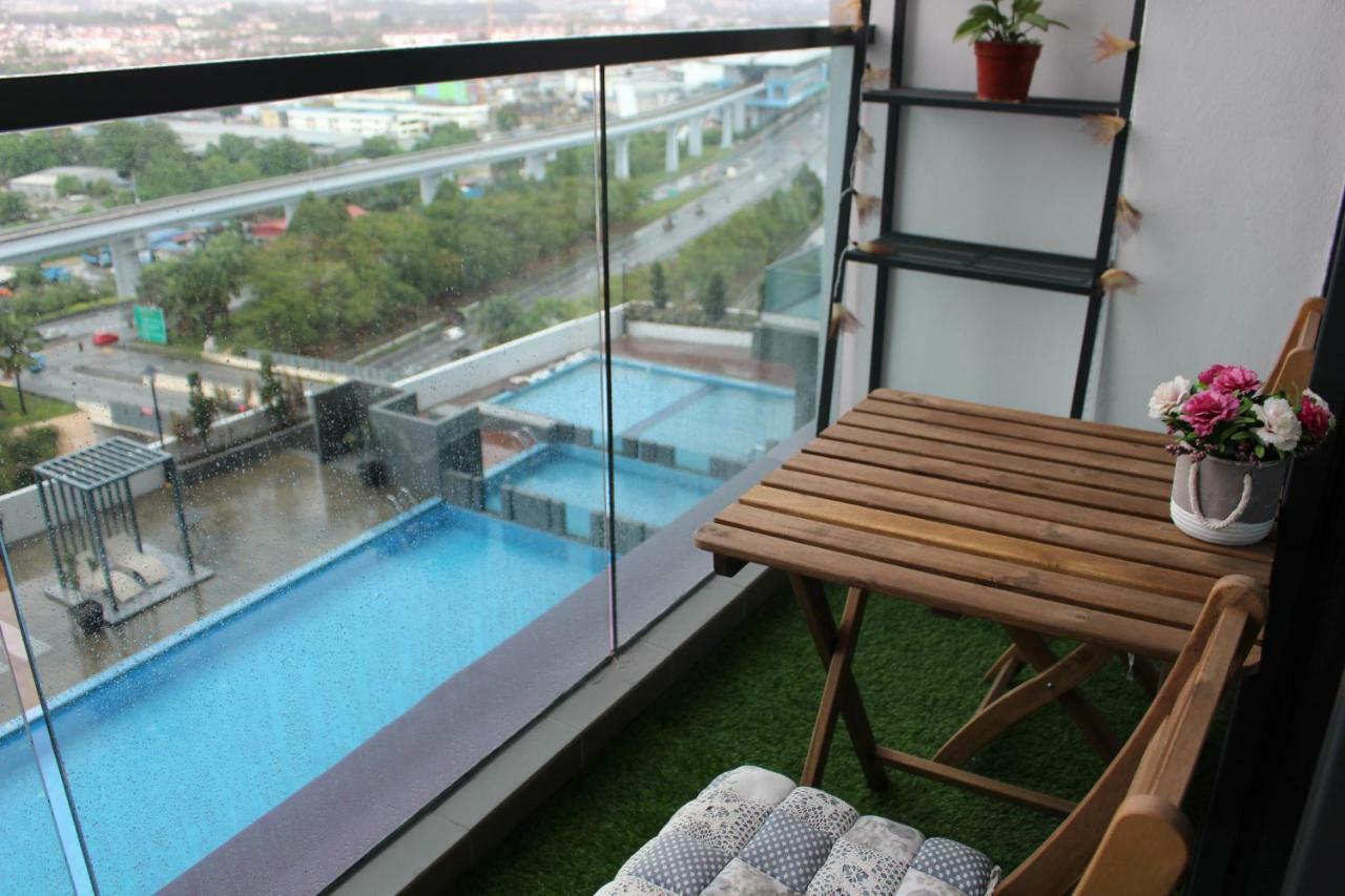 Mlh Deluxe Studio Suites @ Landmark Residence Cheras Zewnętrze zdjęcie