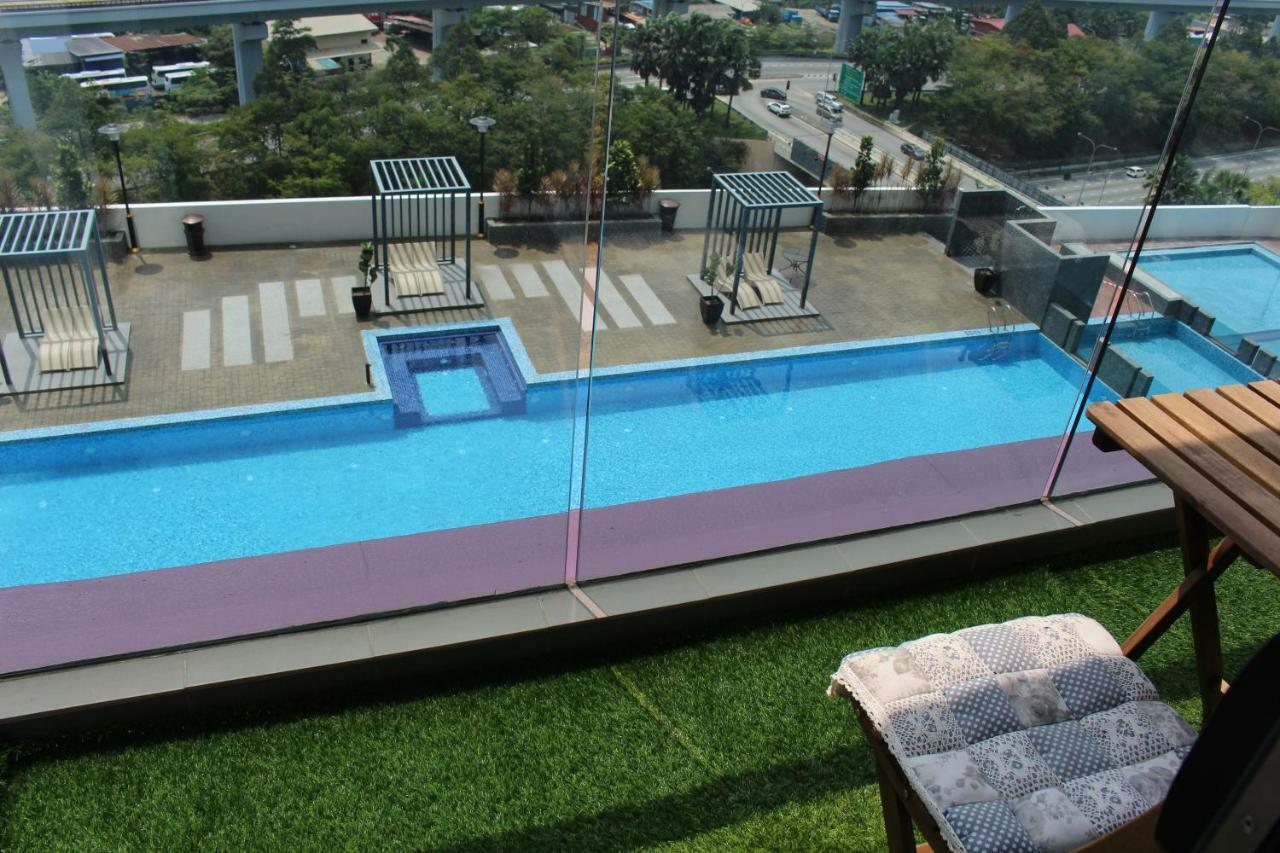 Mlh Deluxe Studio Suites @ Landmark Residence Cheras Zewnętrze zdjęcie